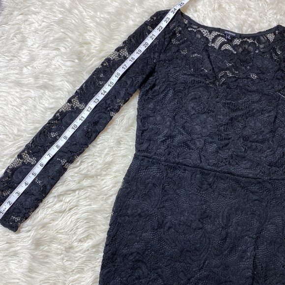 Ambiance black lace medium dress - Picture 12 of 13